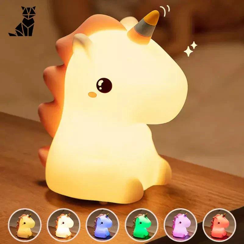 Mignonne veilleuse LED : Adorable lampe veilleuse licorne sur une table pour un éclairage doux et délicat